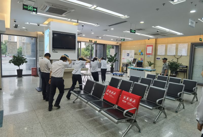 16d7063e31efcd25c09ee9611c2f520