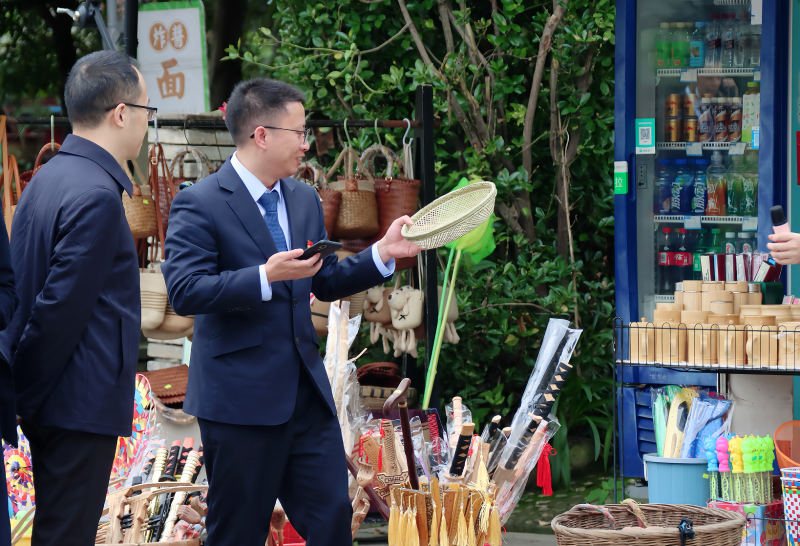 8aaaf045eb15b586e61467331c9d3cf7